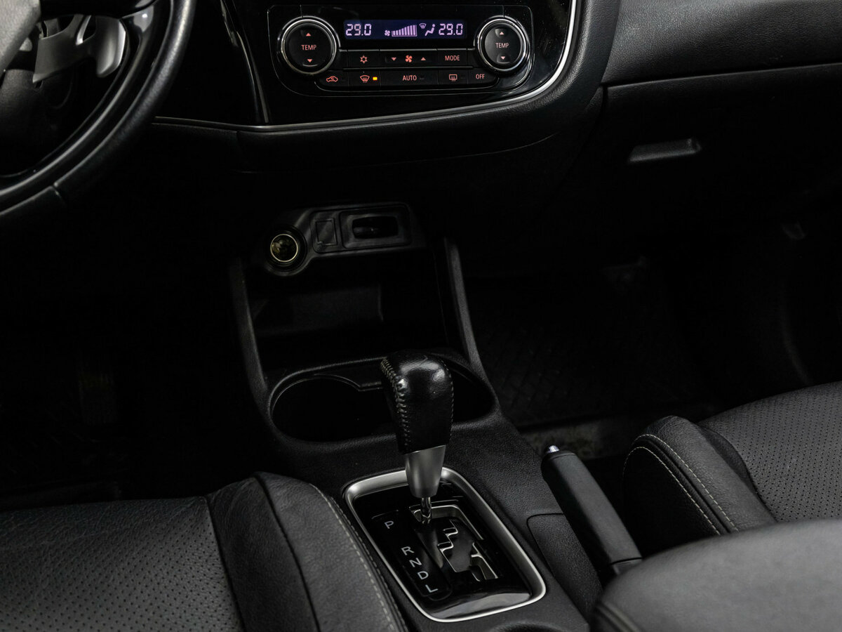 Продажа Б/У Митсубиши Оутлэндер. Фото: #9