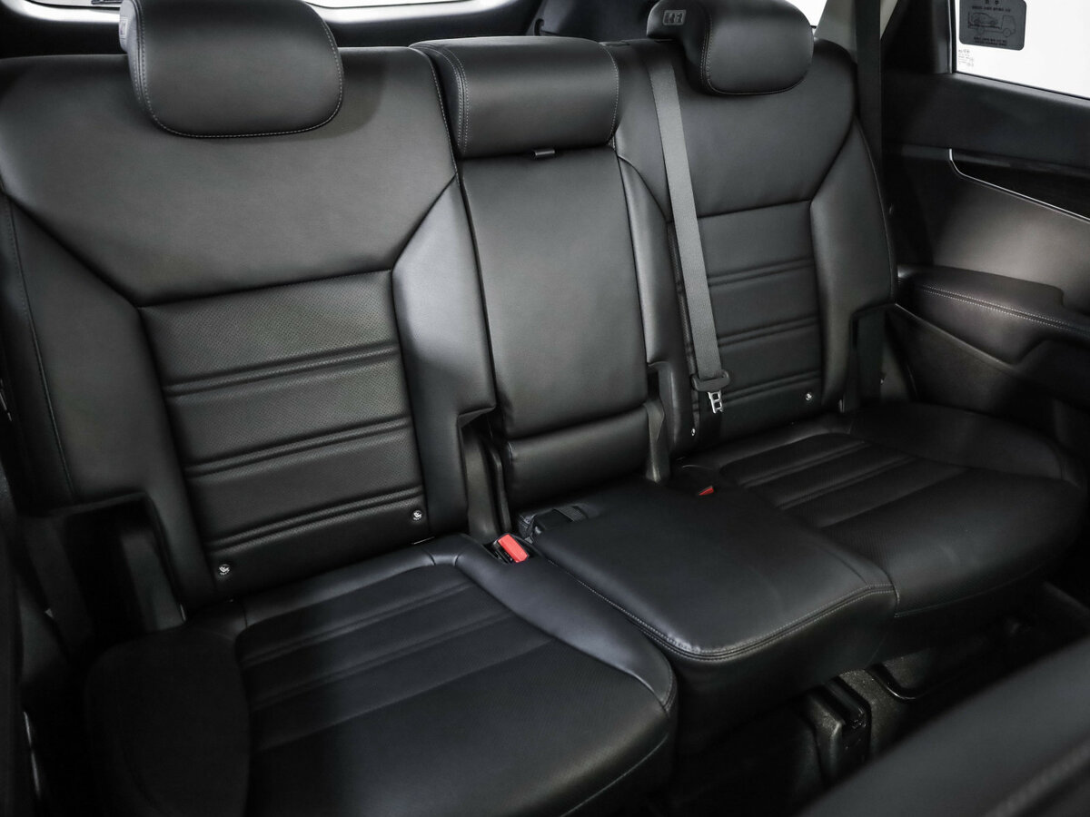 Купить Kia Sorento с пробегом. Фото: #28