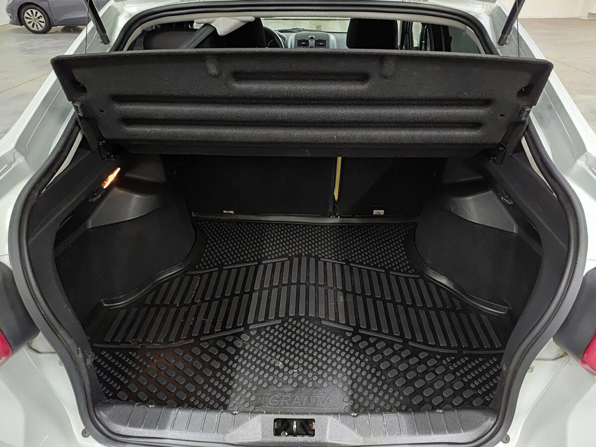 Купить Lada (ВАЗ) Granta с пробегом. Фото: #9