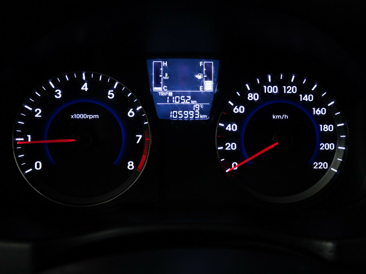 Купить Hyundai Solaris с пробегом. Фото: #10