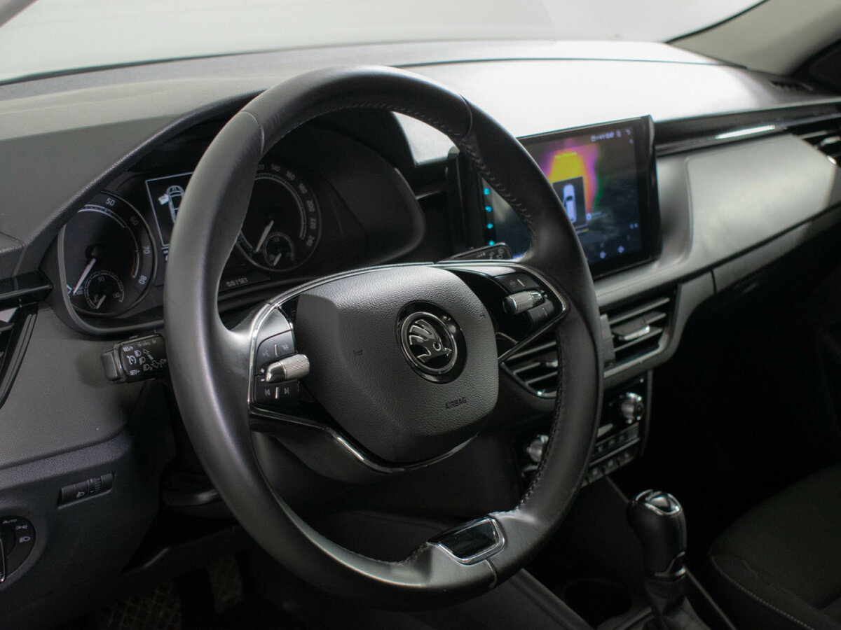 Купить Skoda Rapid с пробегом. Фото: #10