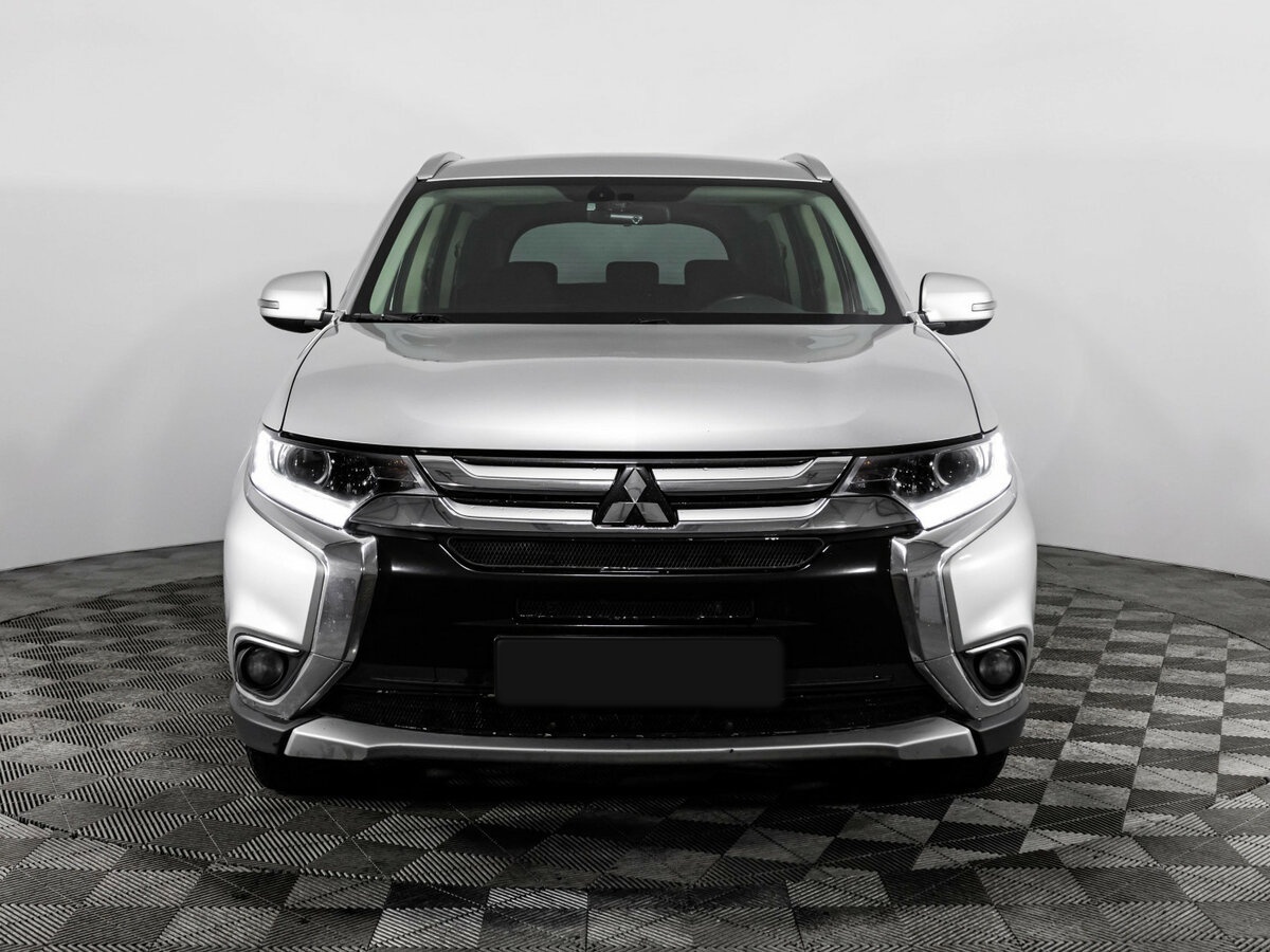Купить Mitsubishi Outlander с пробегом. Фото: #1