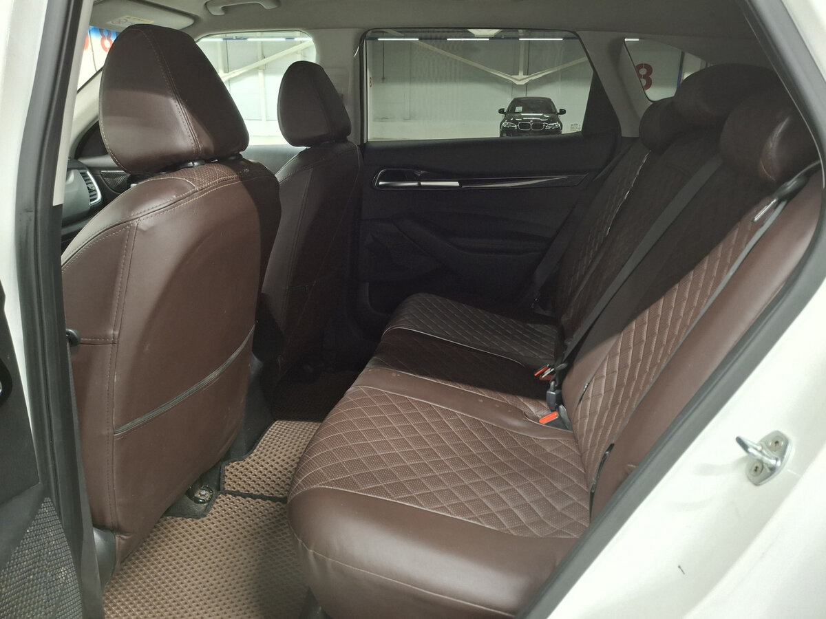 Купить Kia Seltos с пробегом. Фото: #11