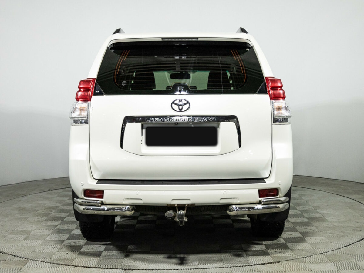 Купить Toyota Land Cruiser Prado с пробегом. Фото: #4