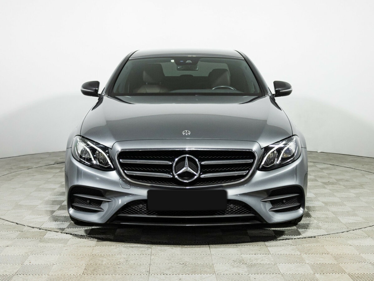 Купить Mercedes-Benz E-Класс с пробегом. Фото: #1