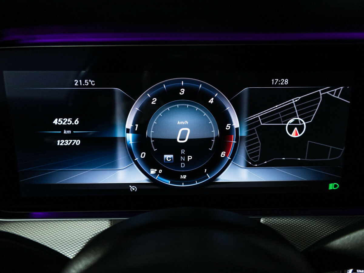 Купить Mercedes-Benz E-Класс с пробегом. Фото: #11