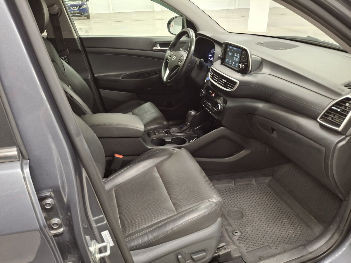 Купить Hyundai Tucson с пробегом. Фото: #9