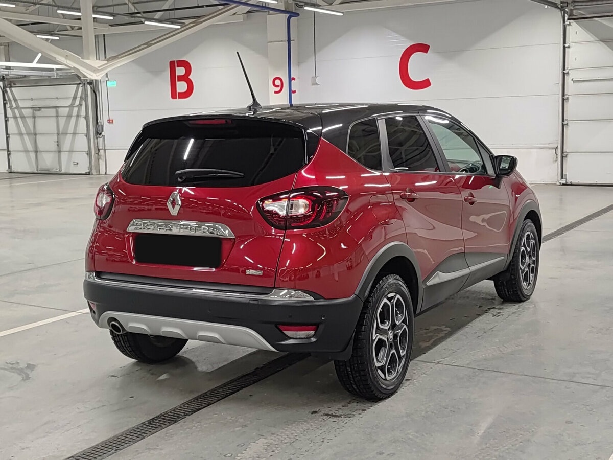 Купить Renault Kaptur с пробегом. Фото: #4