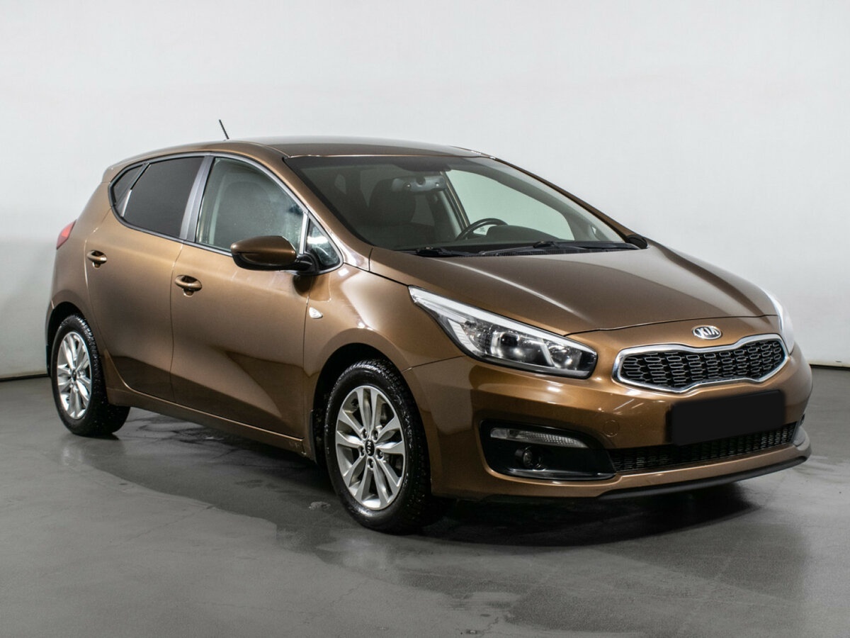 Купить Kia Ceed с пробегом. Фото: #2