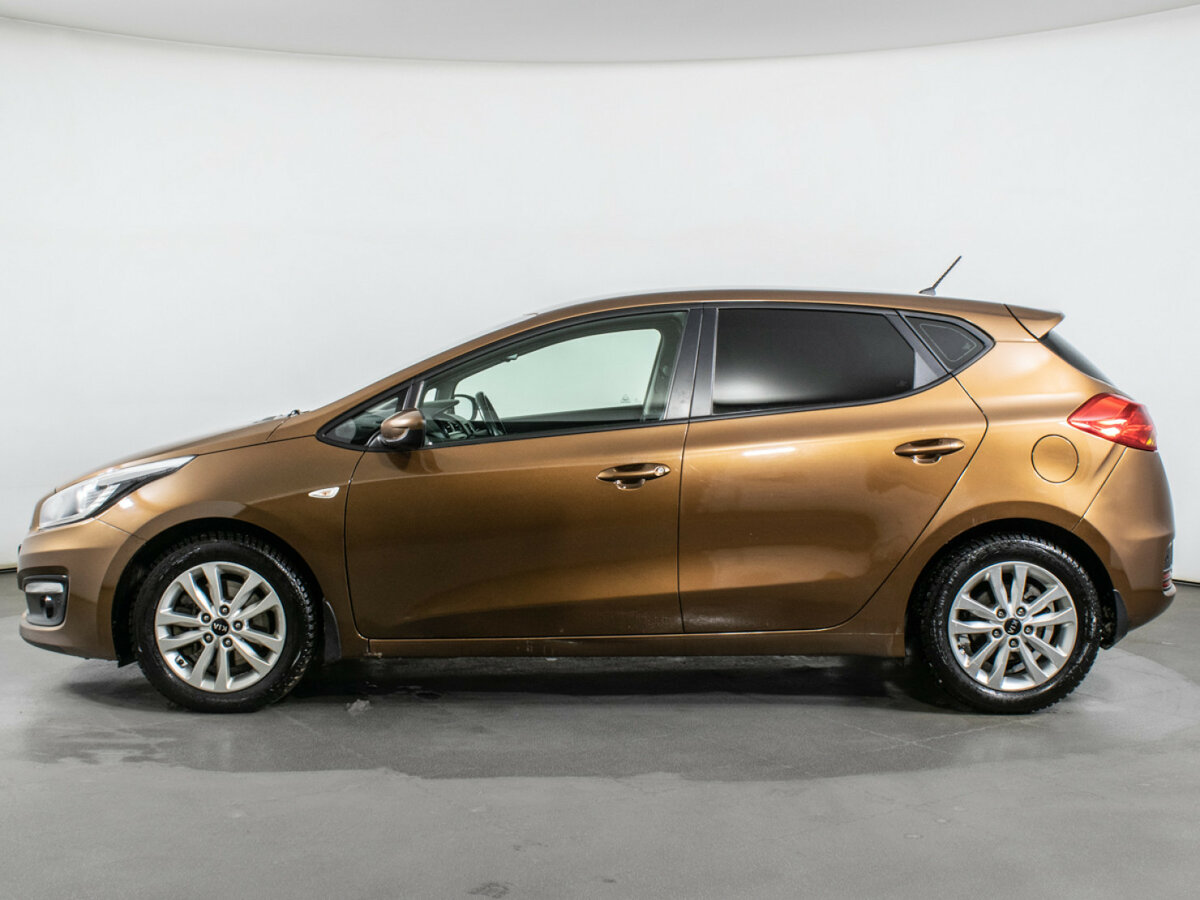 Купить Kia Ceed с пробегом. Фото: #7