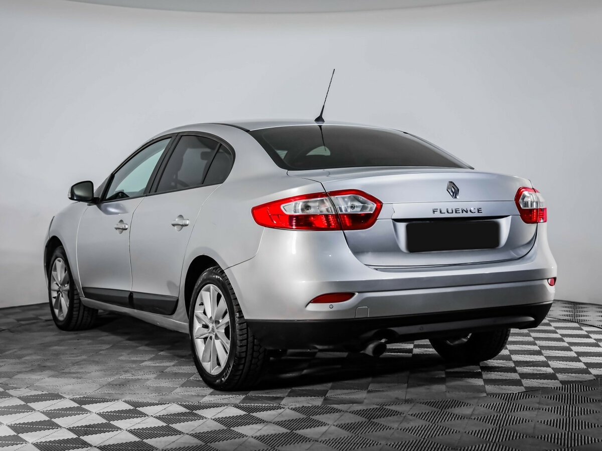 Купить Renault Fluence с пробегом. Фото: #4