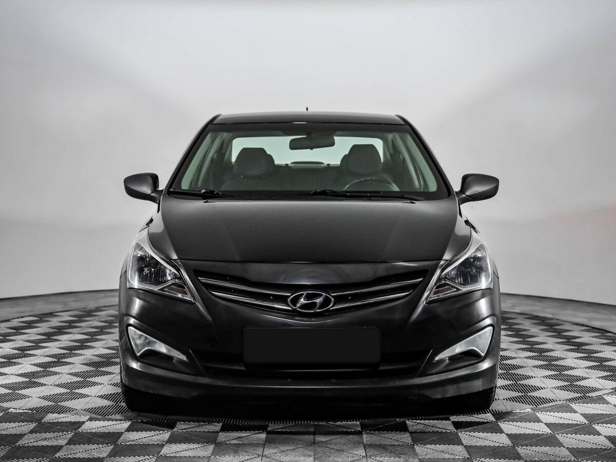 Купить Hyundai Solaris с пробегом. Фото: #1