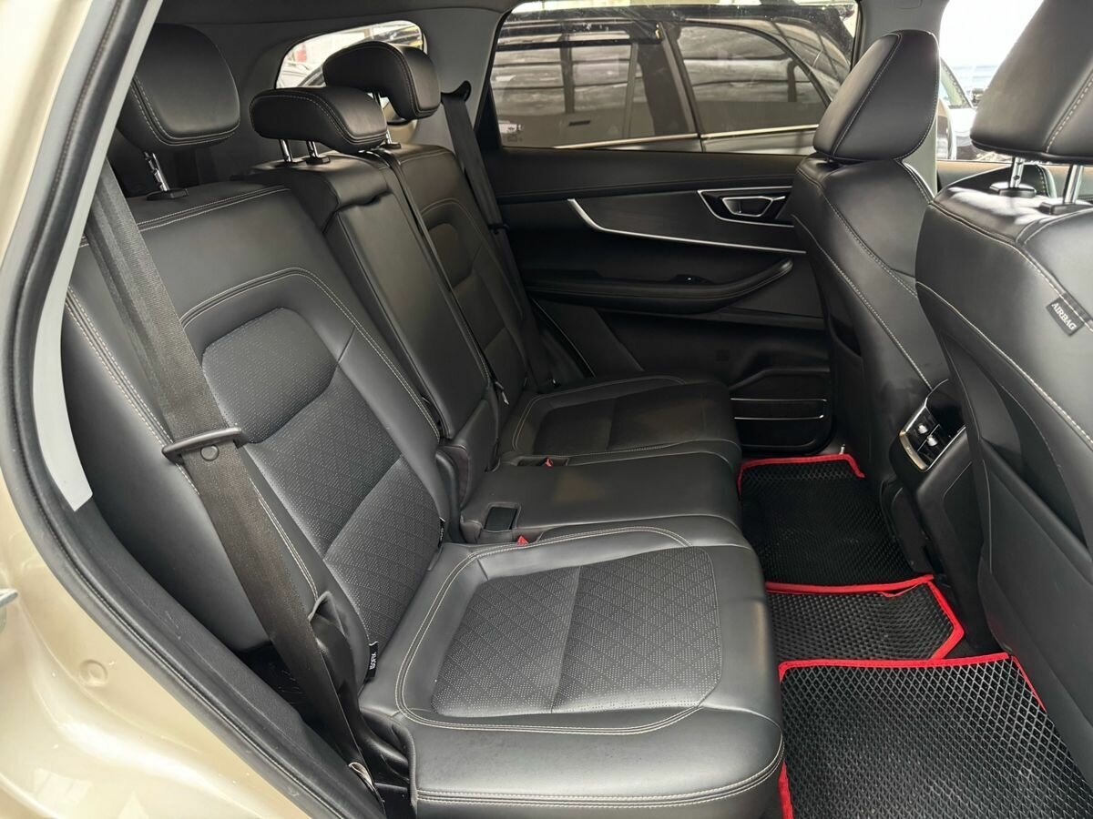 Купить Chery Tiggo 8 с пробегом. Фото: #31