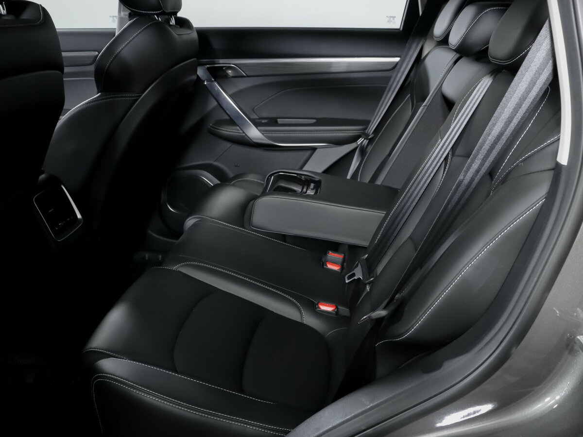 Купить Geely Atlas Pro с пробегом. Фото: #9