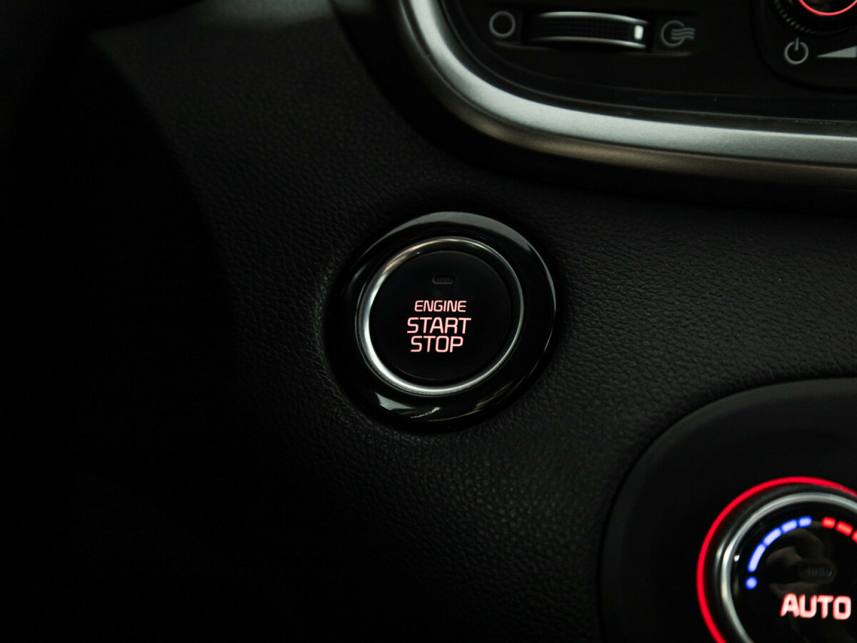 Купить Kia Sorento с пробегом. Фото: #17