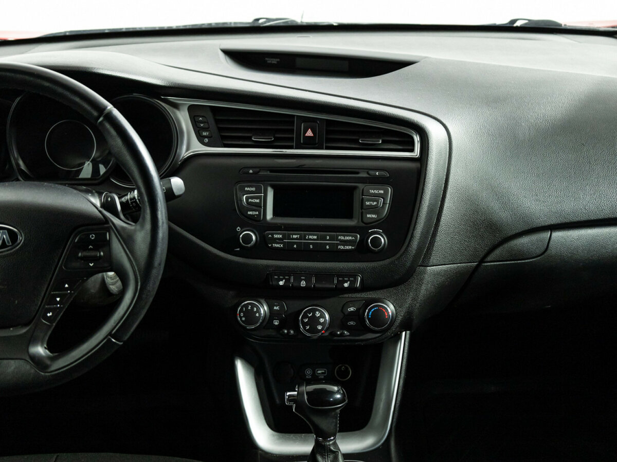 Купить Kia Ceed с пробегом. Фото: #13
