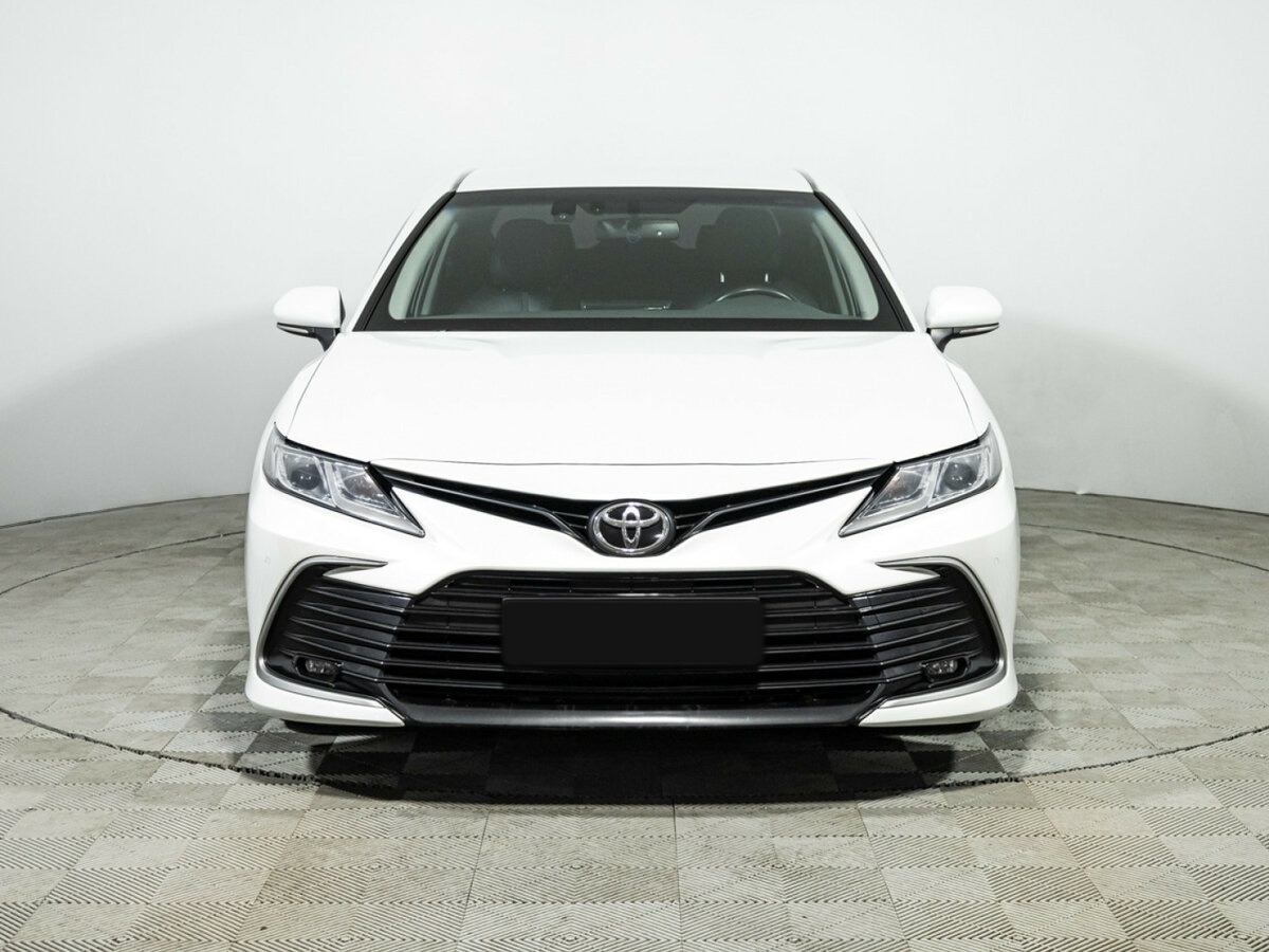 Купить Toyota Camry с пробегом. Фото: #1