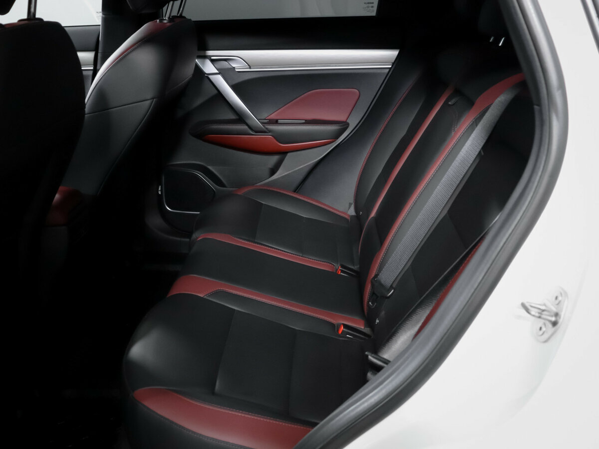 Купить Geely Coolray с пробегом. Фото: #9