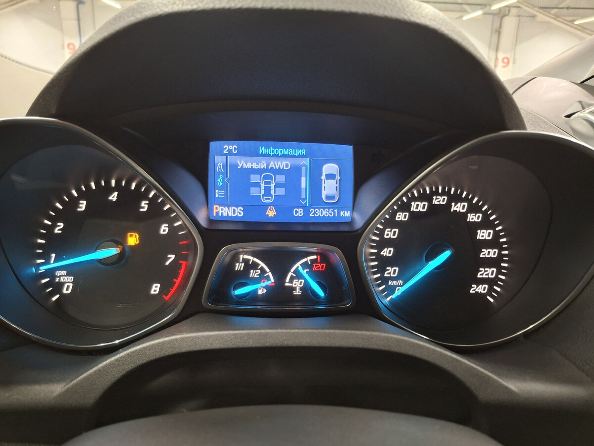 Купить Ford Kuga с пробегом. Фото: #12