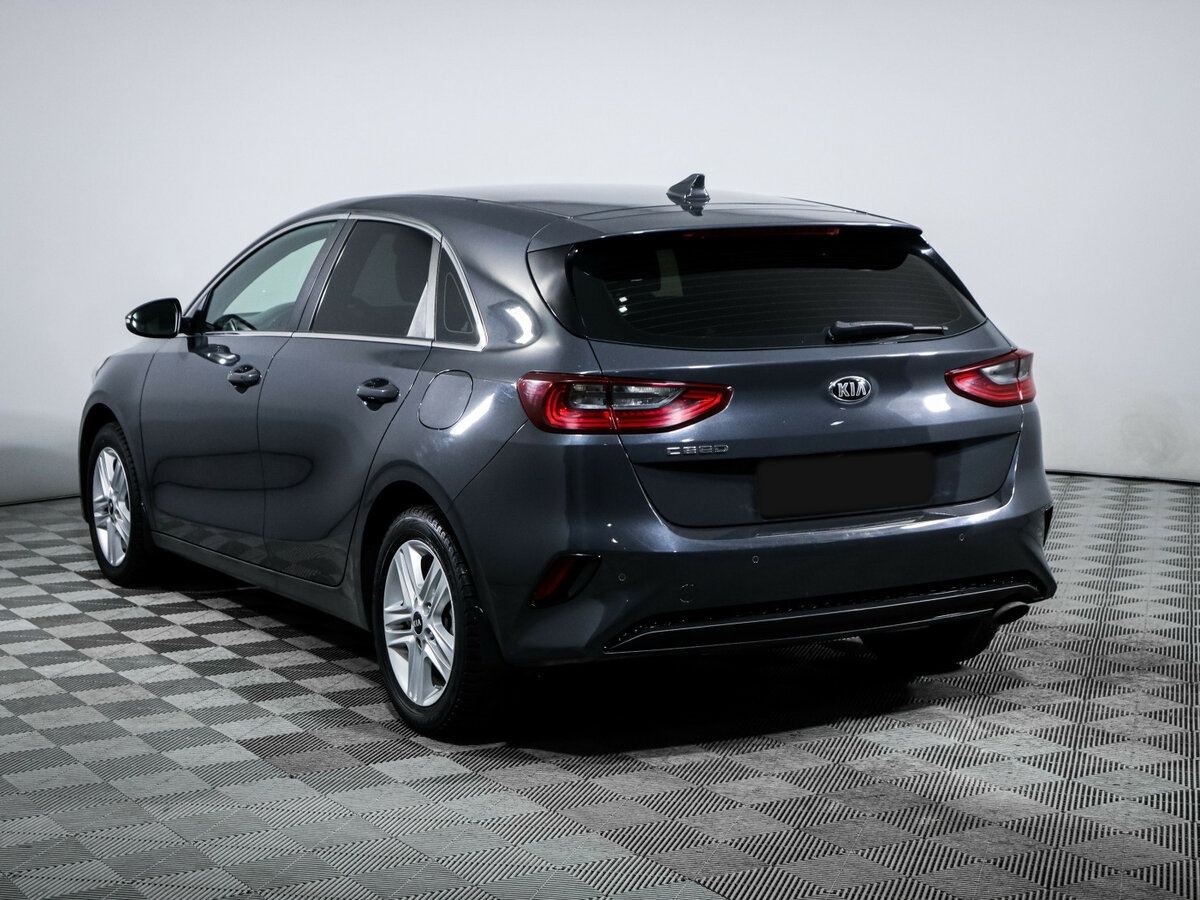 Купить Kia Ceed с пробегом. Фото: #4