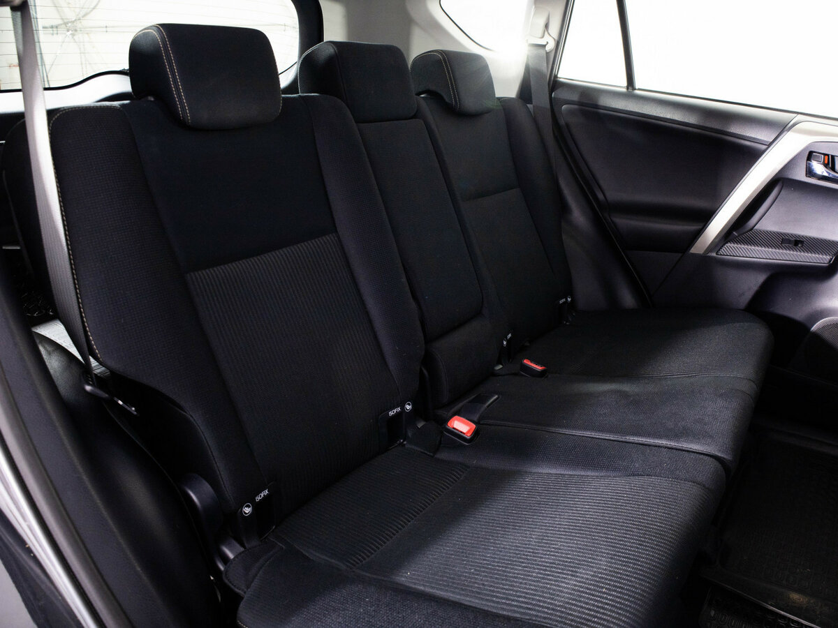 Купить Toyota RAV4 с пробегом. Фото: #12