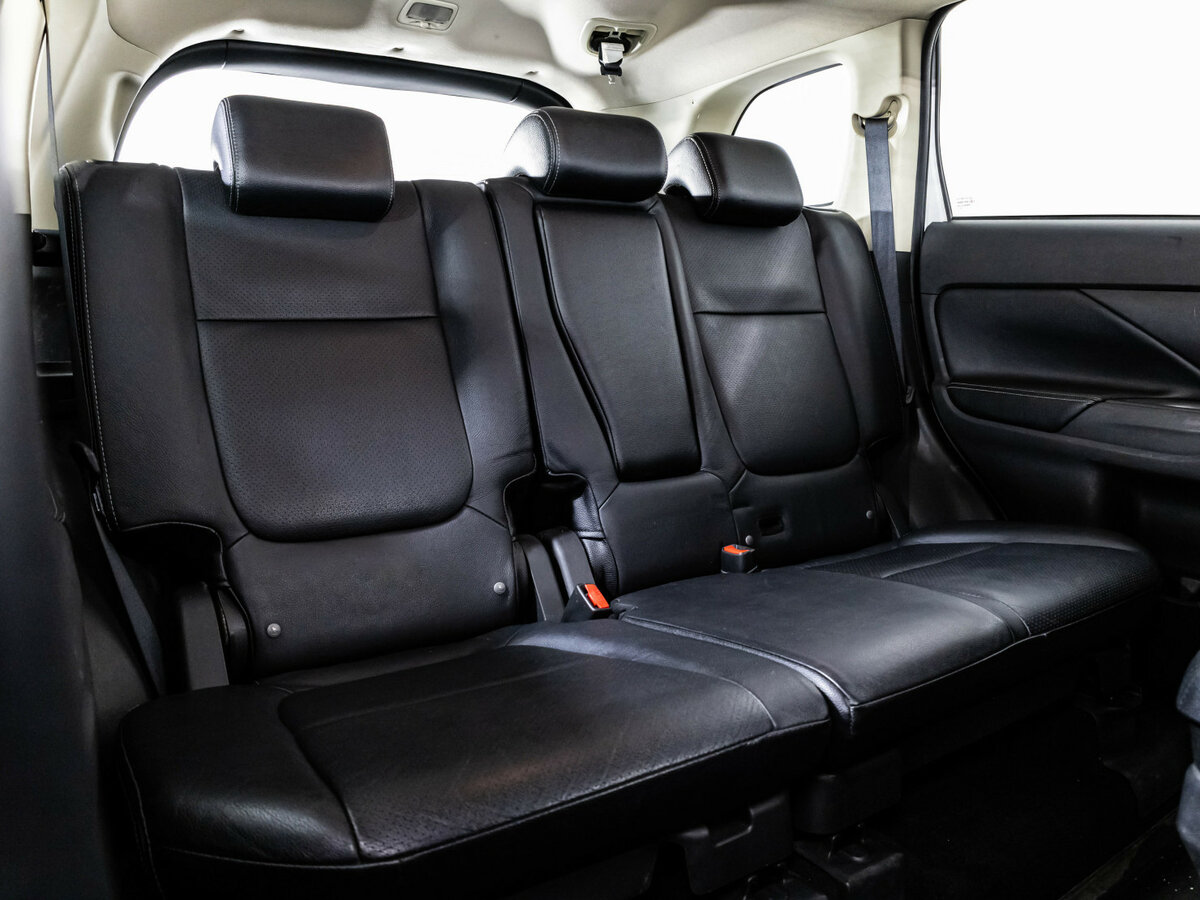 Купить Mitsubishi Outlander с пробегом. Фото: #16