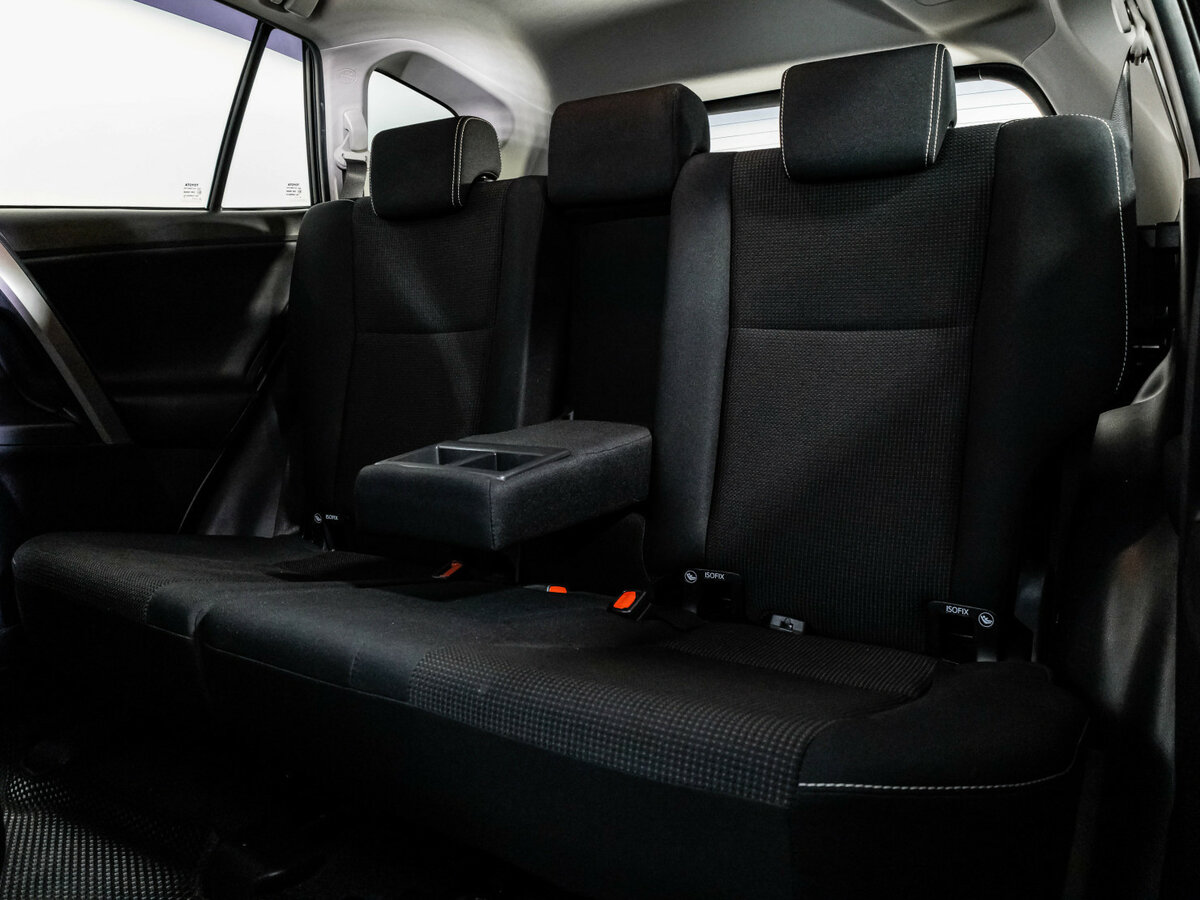 Купить Toyota RAV4 с пробегом. Фото: #18