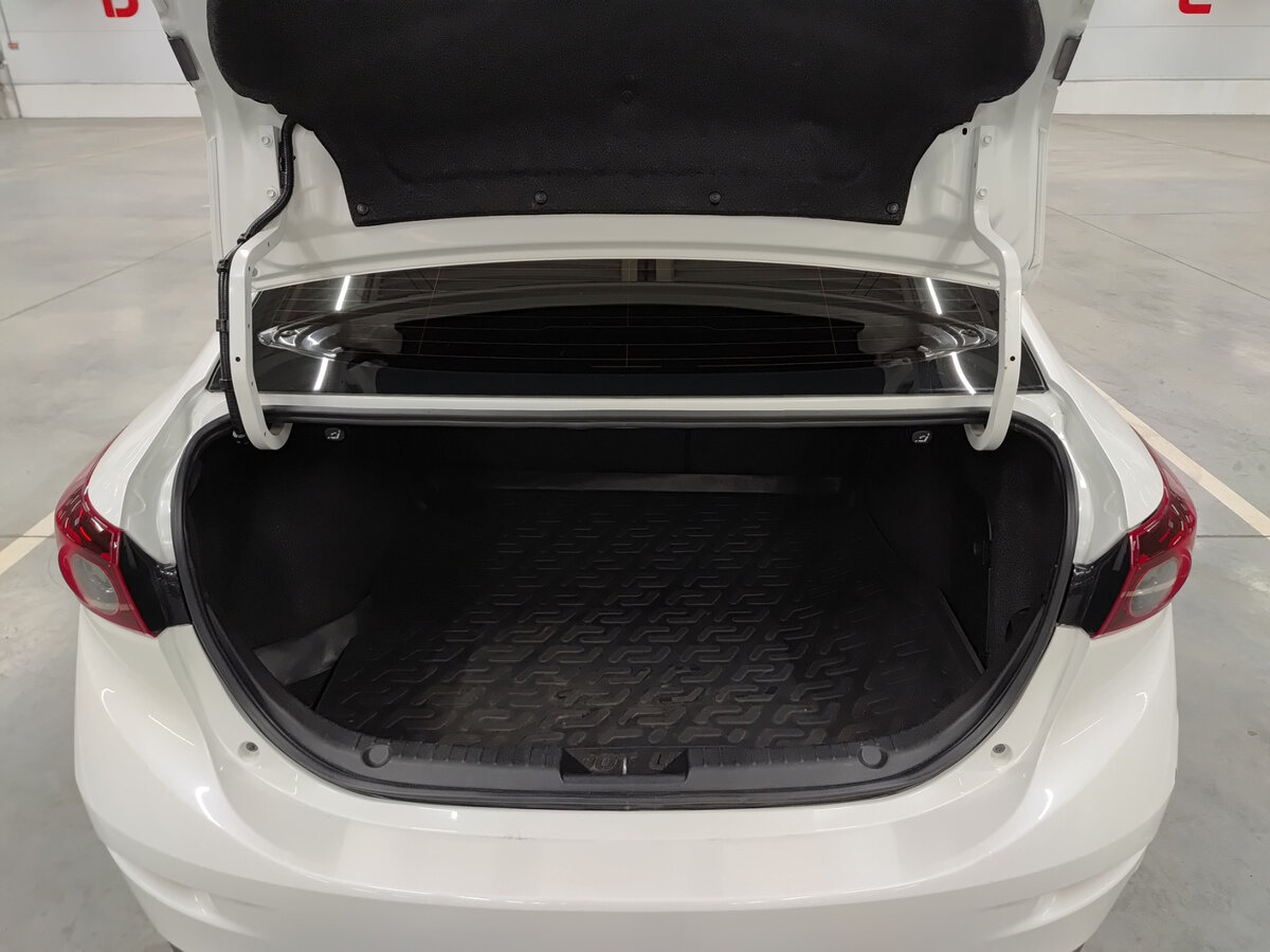 Купить Mazda 3 с пробегом. Фото: #9