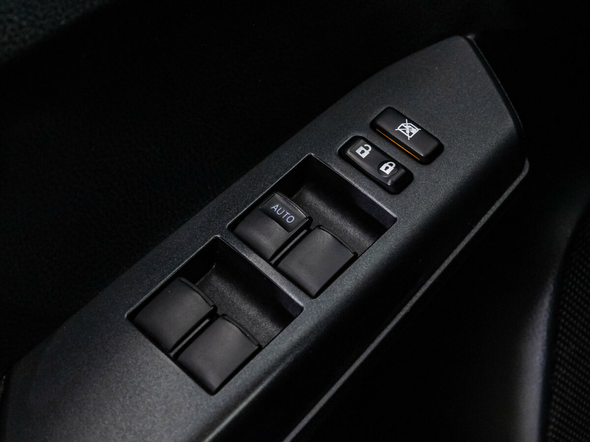 Купить Toyota RAV4 с пробегом. Фото: #14