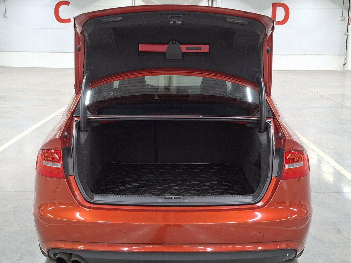 Купить Audi A4 с пробегом. Фото: #9