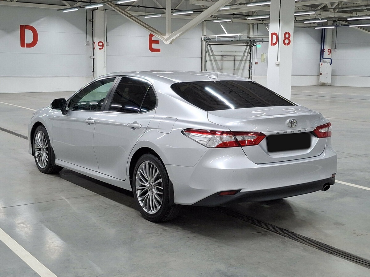Купить Toyota Camry с пробегом. Фото: #6