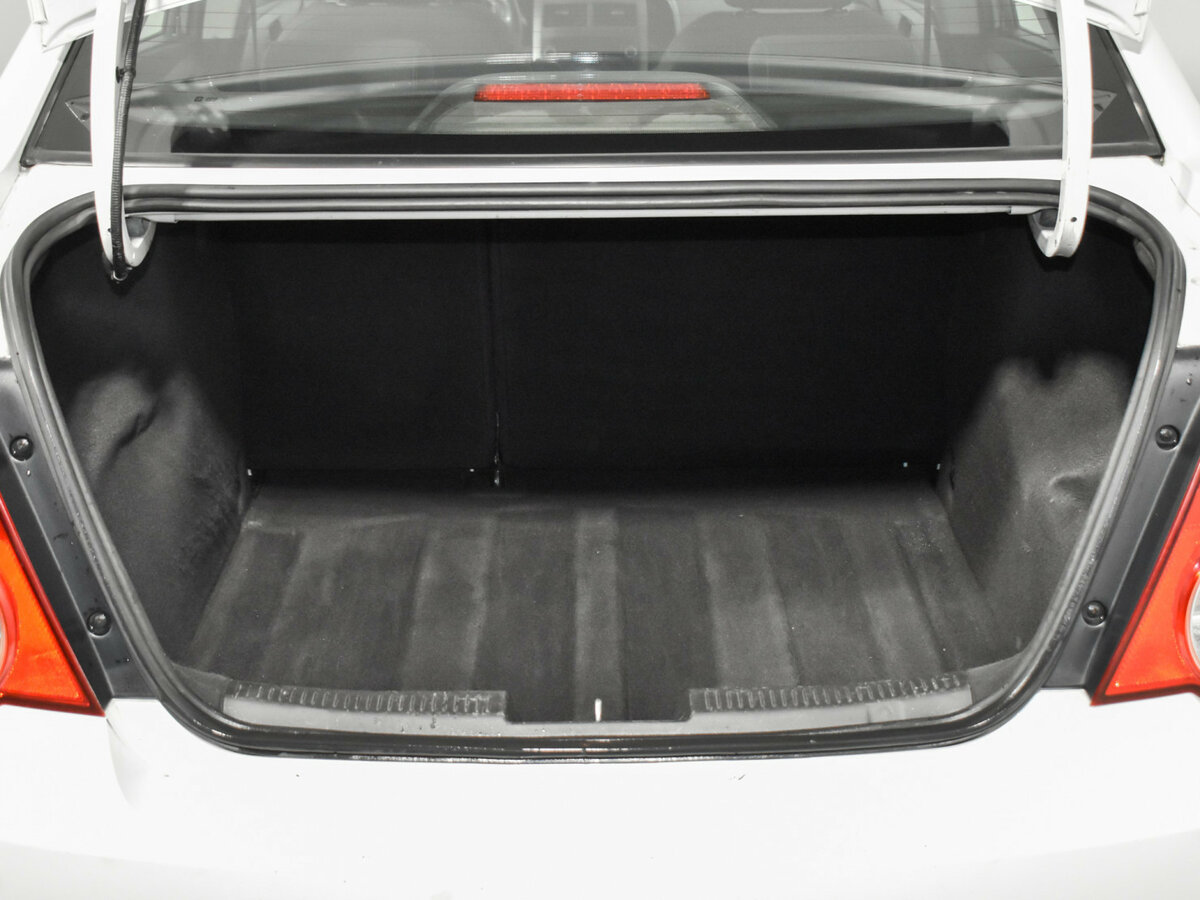 Купить Chevrolet Aveo с пробегом. Фото: #16